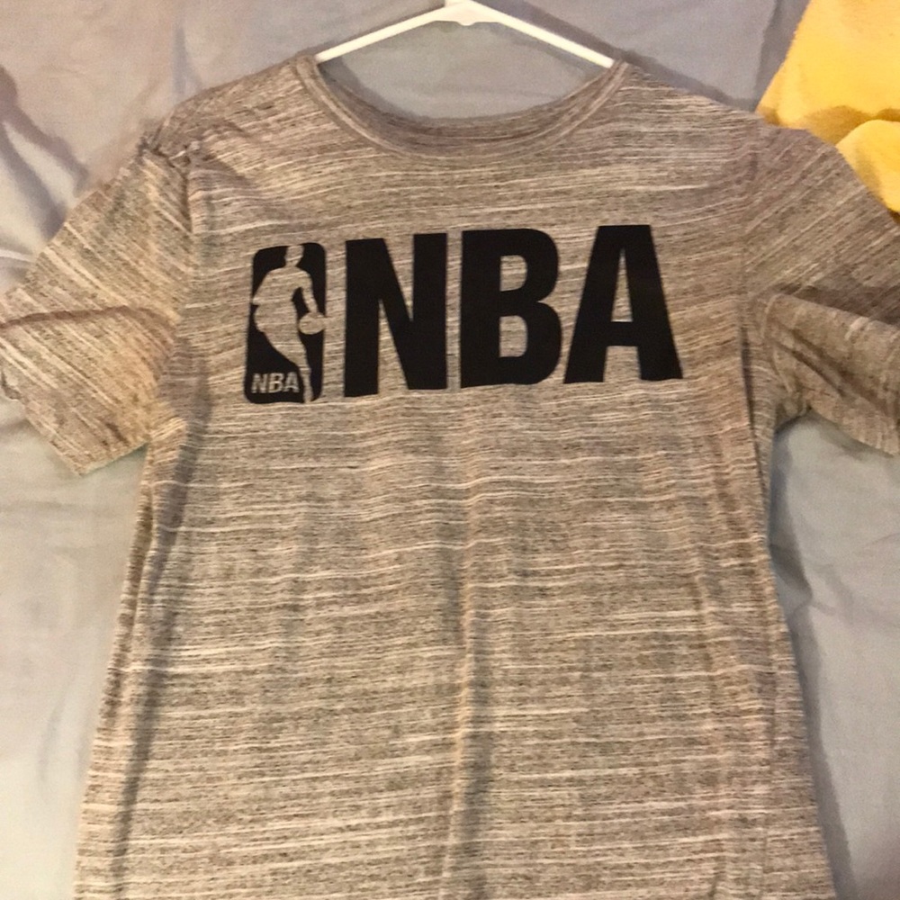 NBA logo grey t-shirt